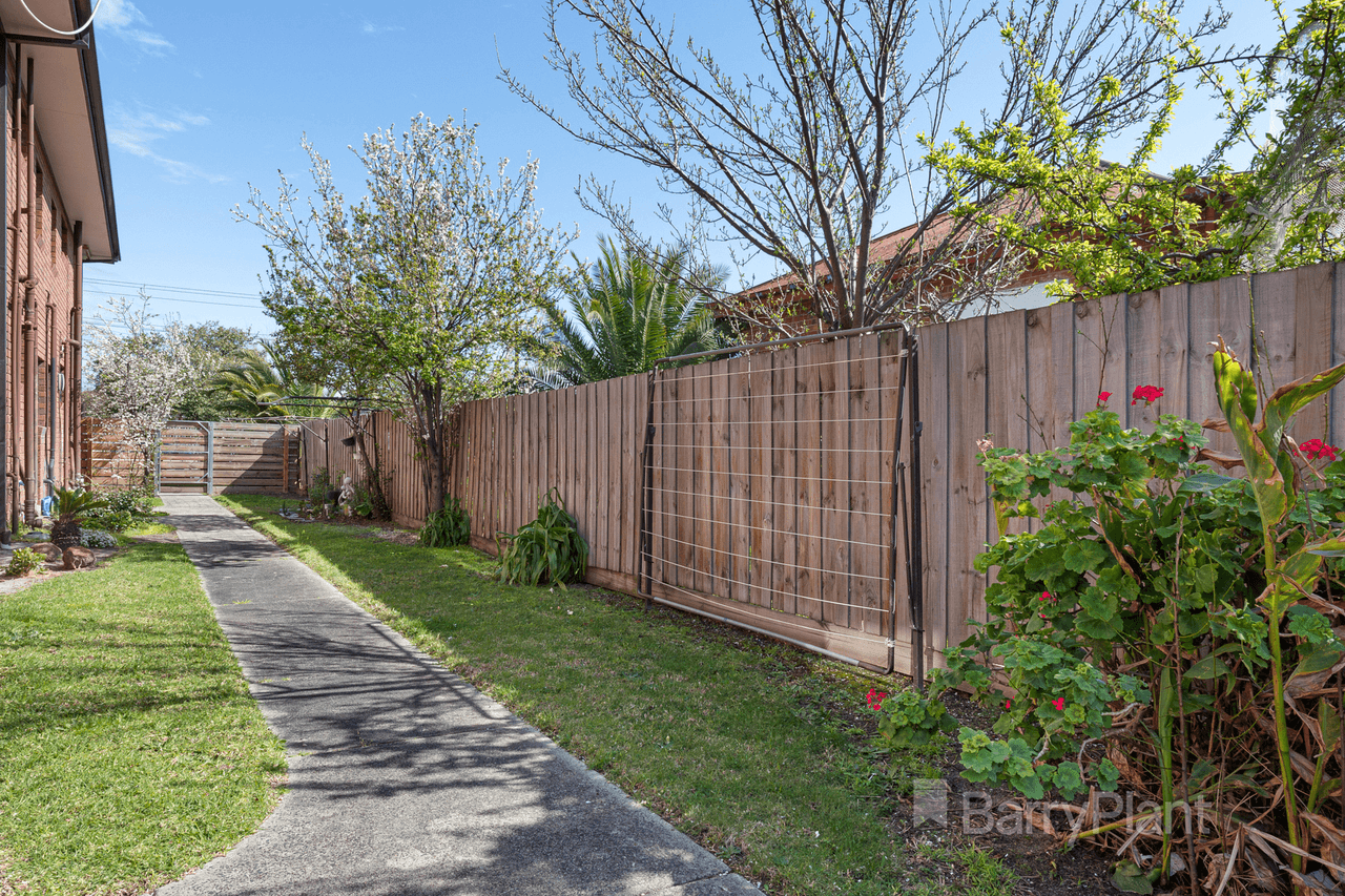 2/7 James Street, Dandenong, VIC 3175