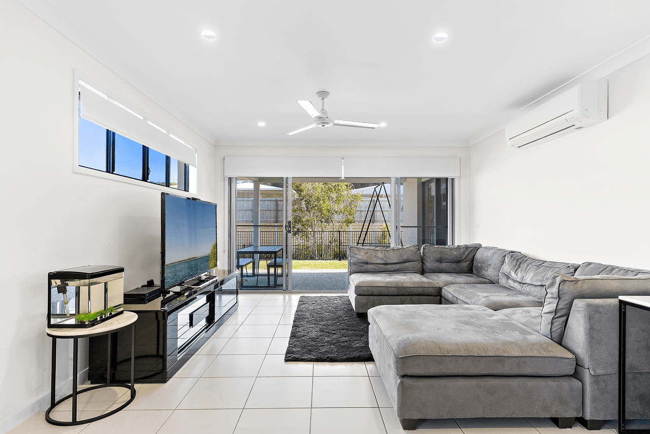 5 & 5a Minerva Place, BLI BLI, QLD 4560