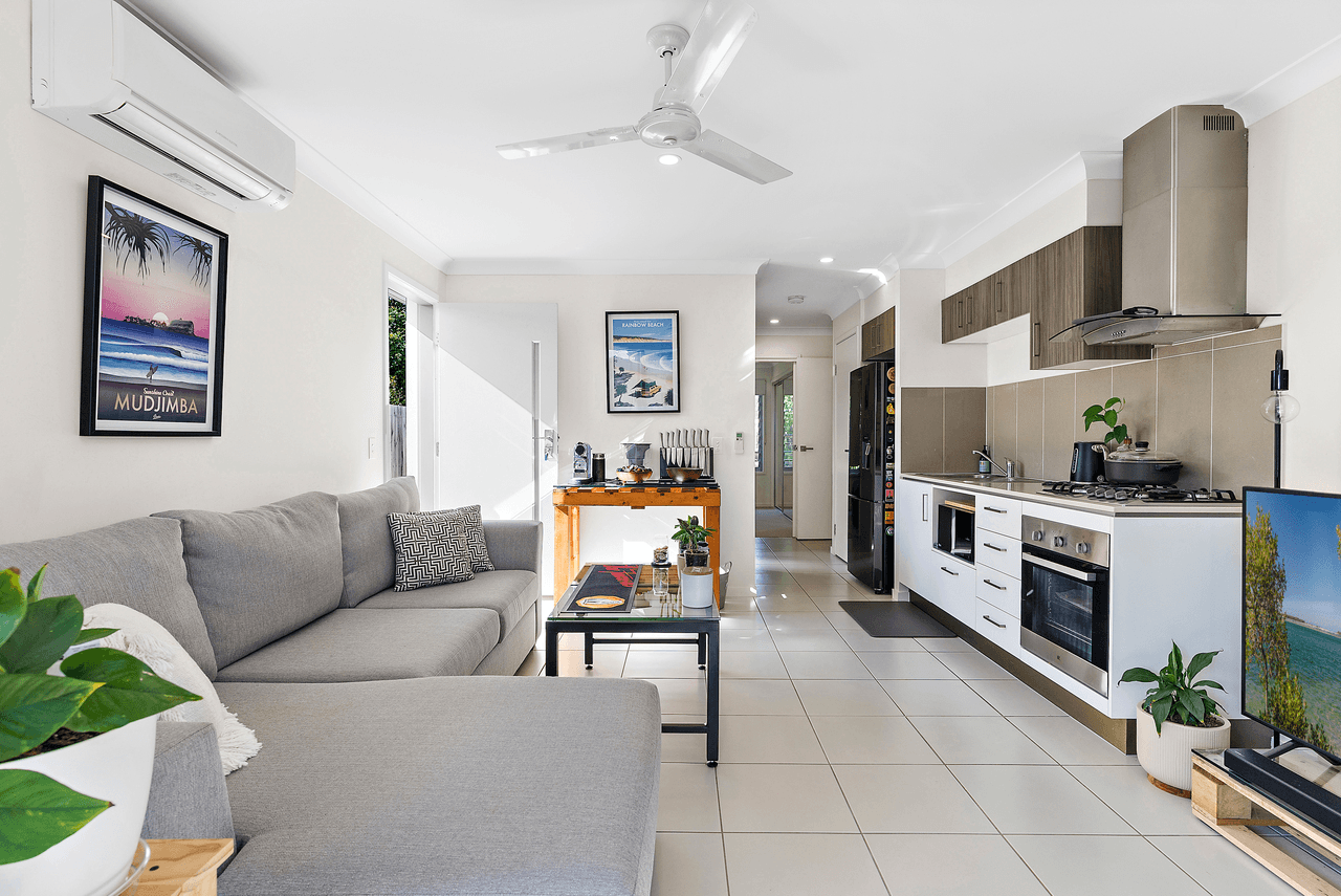 5 & 5a Minerva Place, BLI BLI, QLD 4560