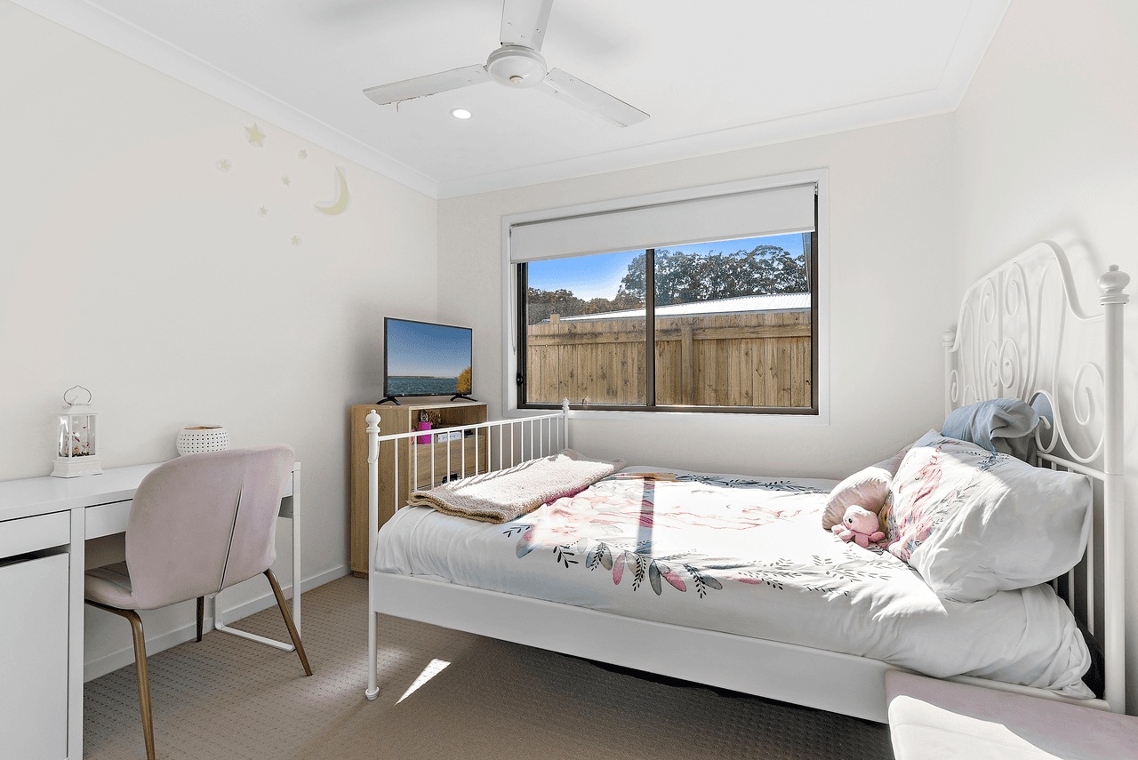 5 & 5a Minerva Place, BLI BLI, QLD 4560