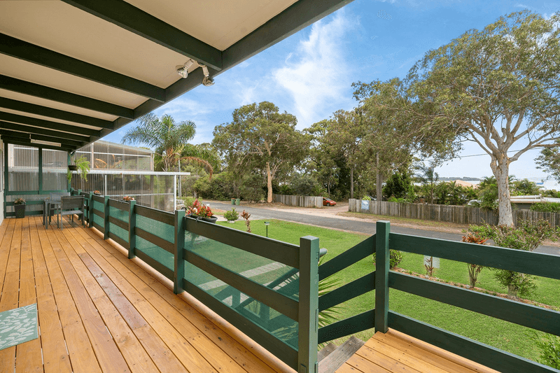 18 WILMA CRESCENT, RUSSELL ISLAND, QLD 4184