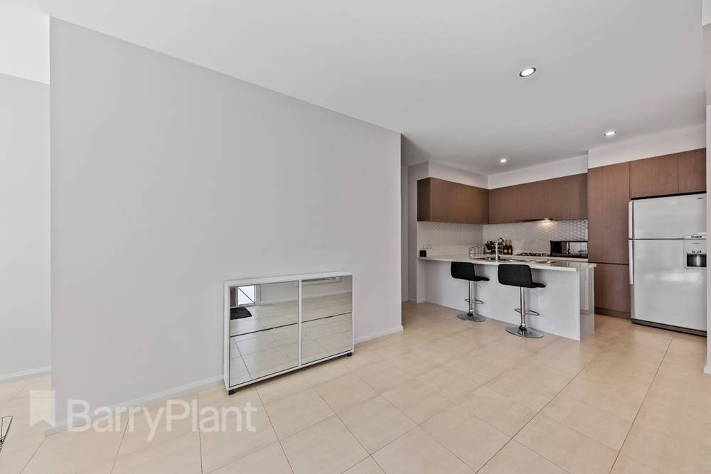 1/24 Adelaide Street, St Albans, VIC 3021