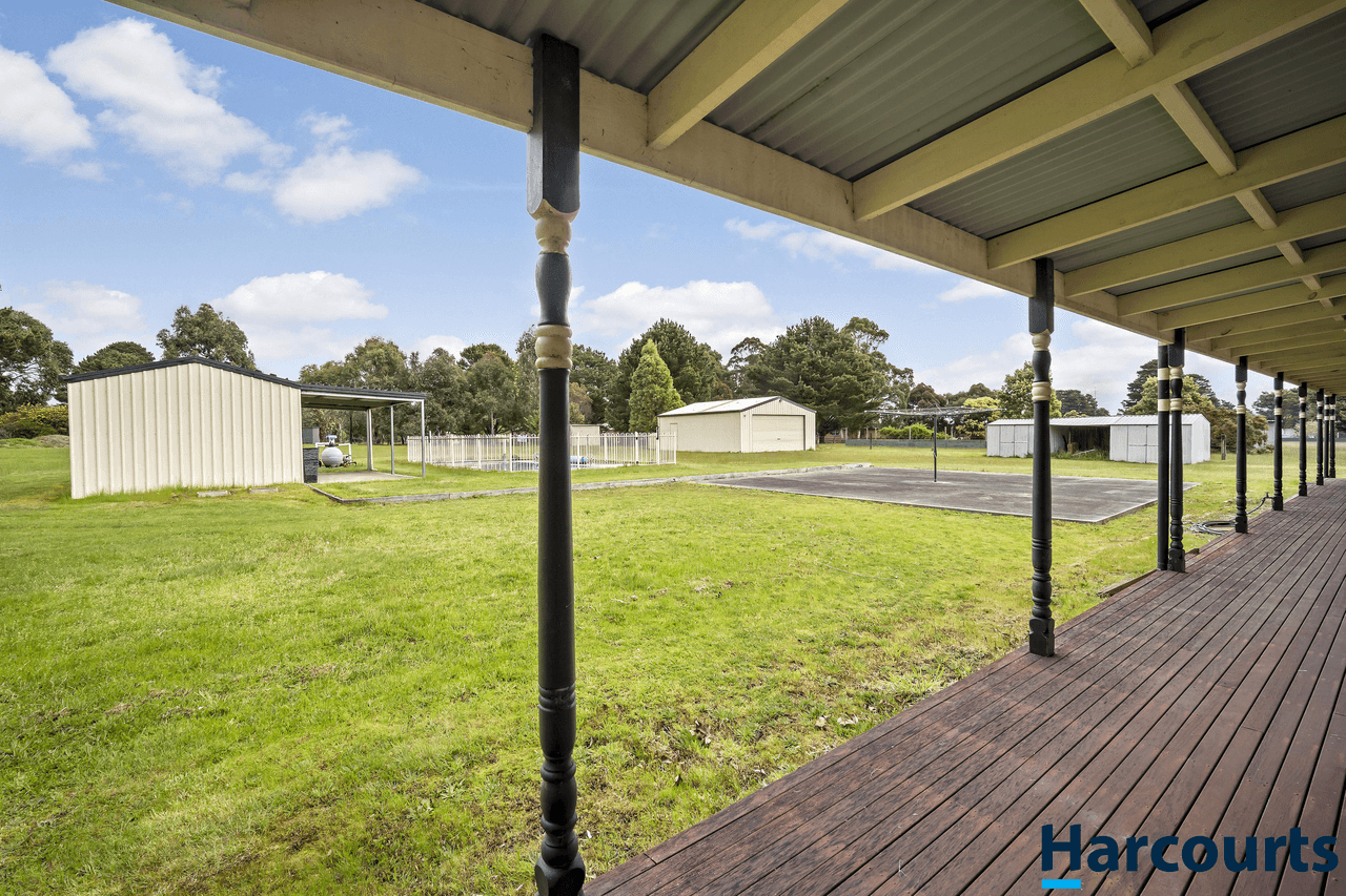 5 Woodlands Road, ENFIELD, VIC 3352