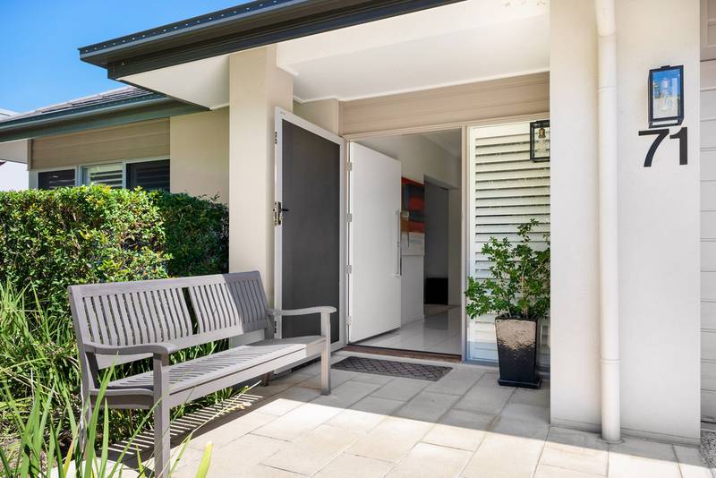 71 Watervale Parade, Wakerley, QLD 4154