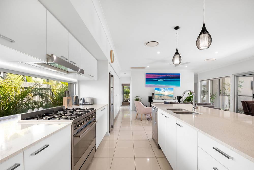 71 Watervale Parade, Wakerley, QLD 4154