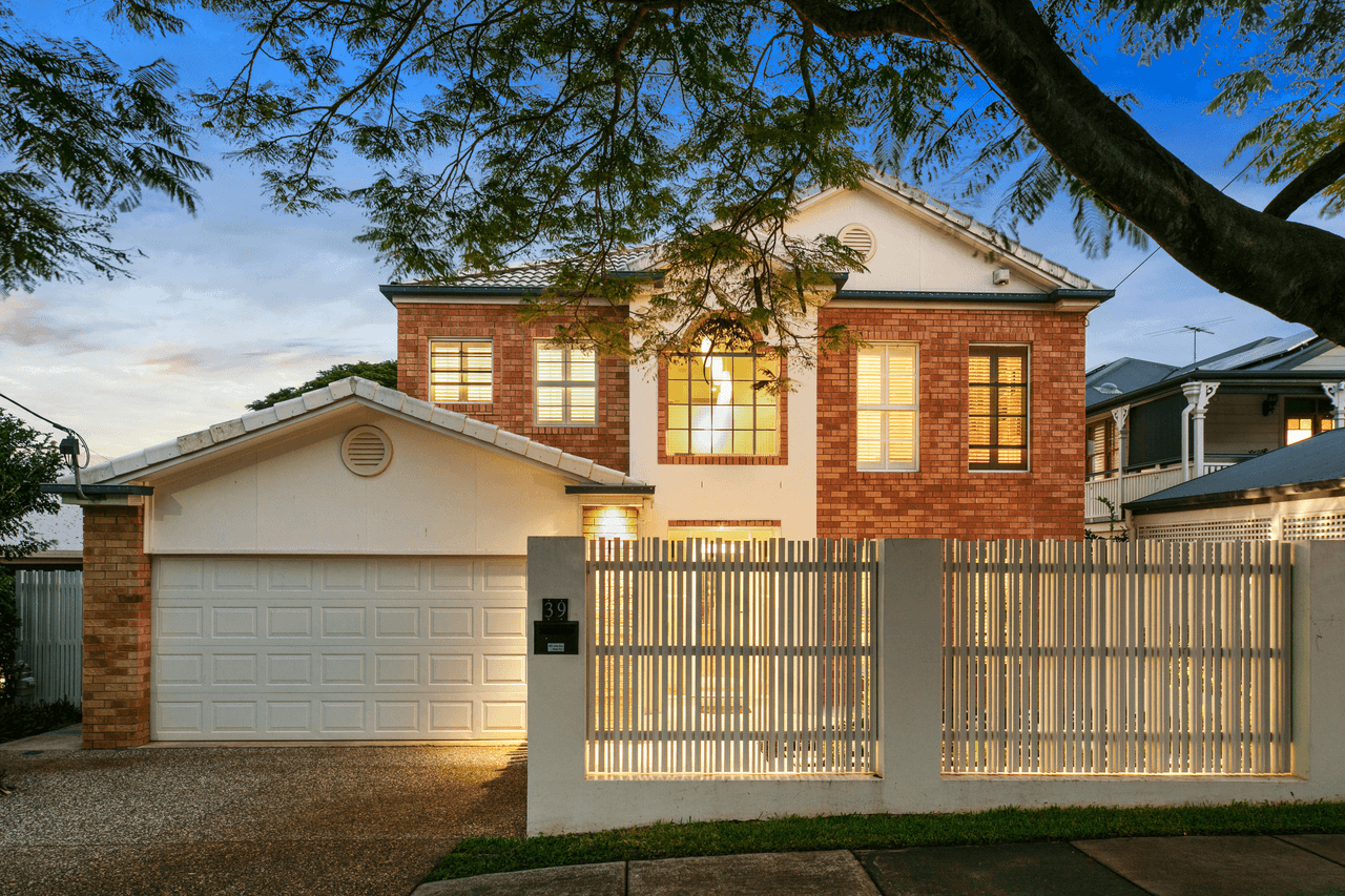 39 Bowley Street, HENDRA, QLD 4011