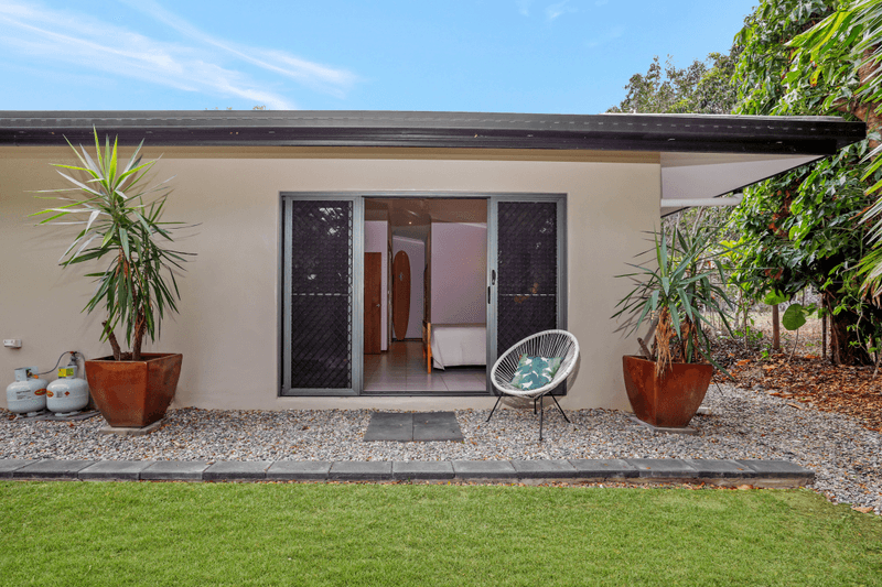 6-8  Forrester St, Clifton Beach, QLD 4879