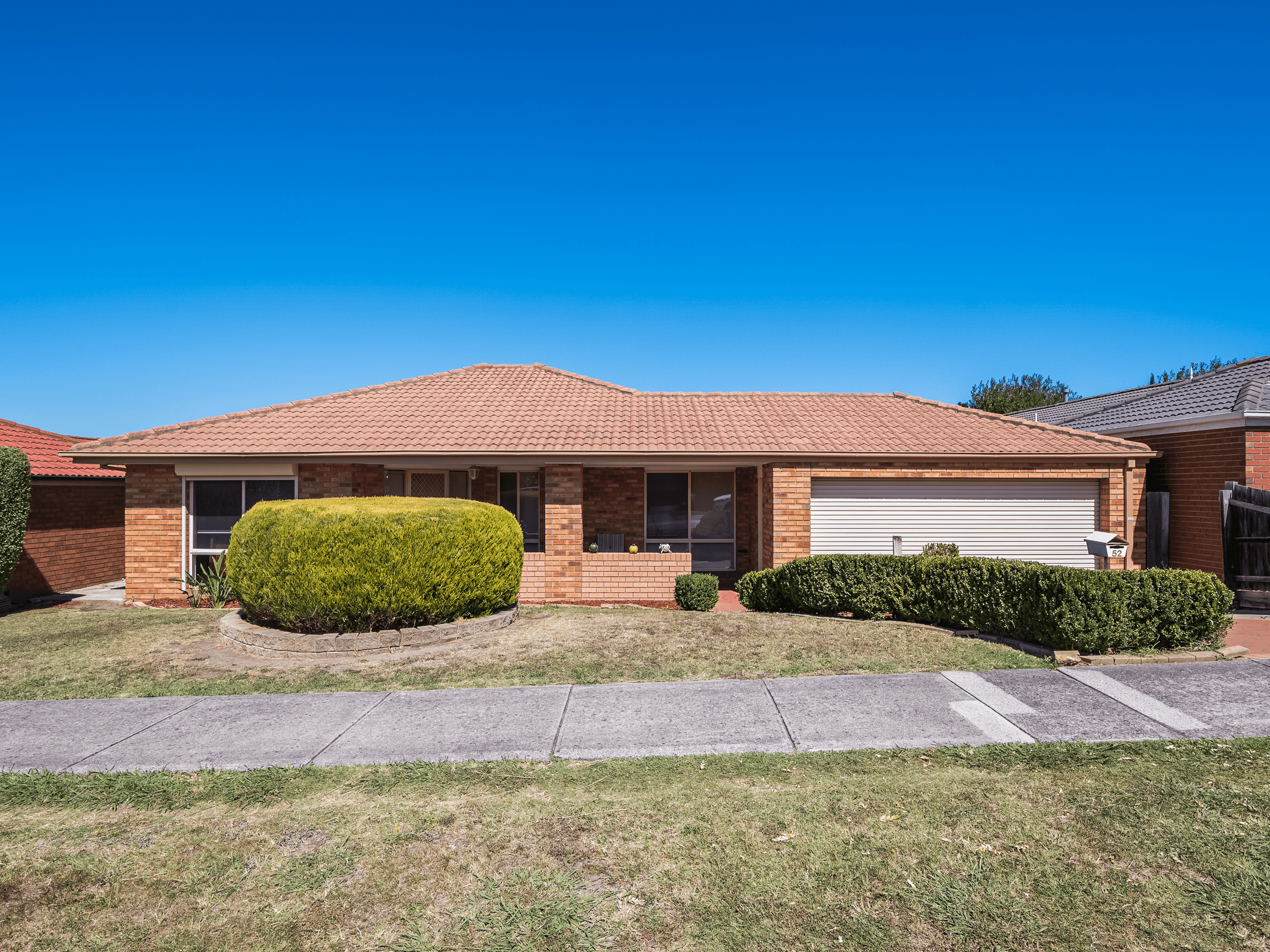 52 Earlsfield Drive, BERWICK, VIC 3806