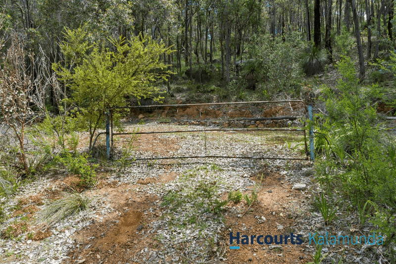 300  Mundaring Weir Road, Bickley, WA 6076