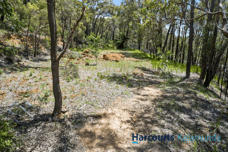 300  Mundaring Weir Road, Bickley, WA 6076