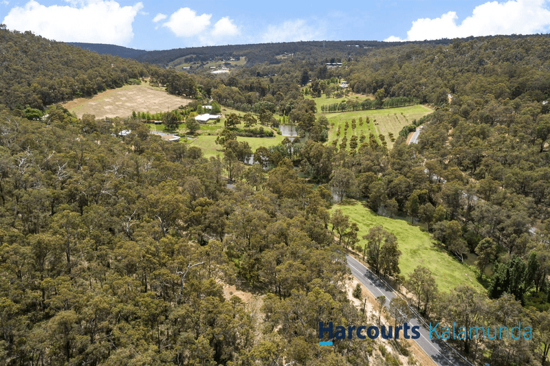 300  Mundaring Weir Road, Bickley, WA 6076