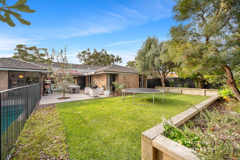 102 Davy Street, Booragoon, WA 6154