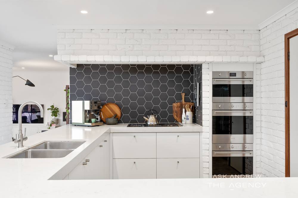 102 Davy Street, Booragoon, WA 6154