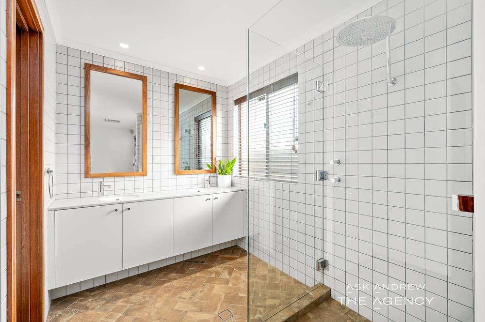 102 Davy Street, Booragoon, WA 6154