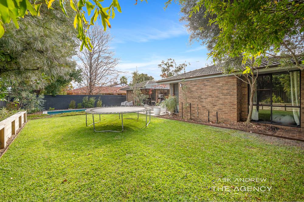 102 Davy Street, Booragoon, WA 6154