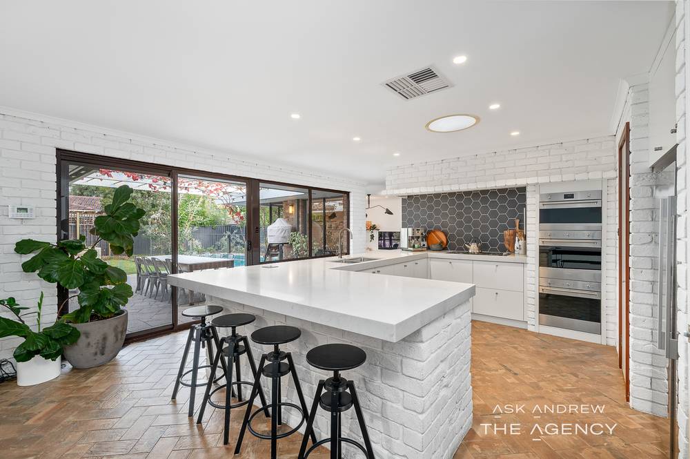 102 Davy Street, Booragoon, WA 6154