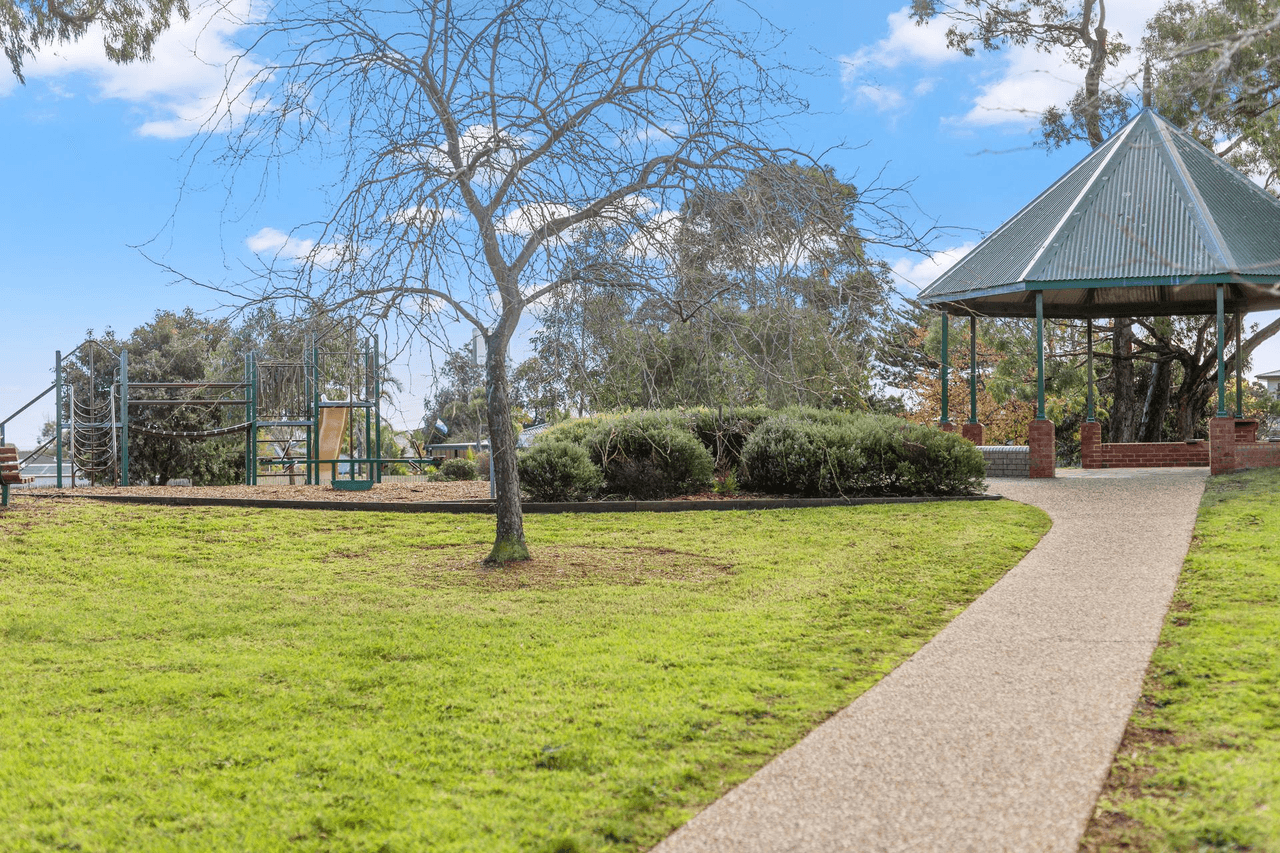 8/19 Robin Drive, Carrum Downs, VIC 3201