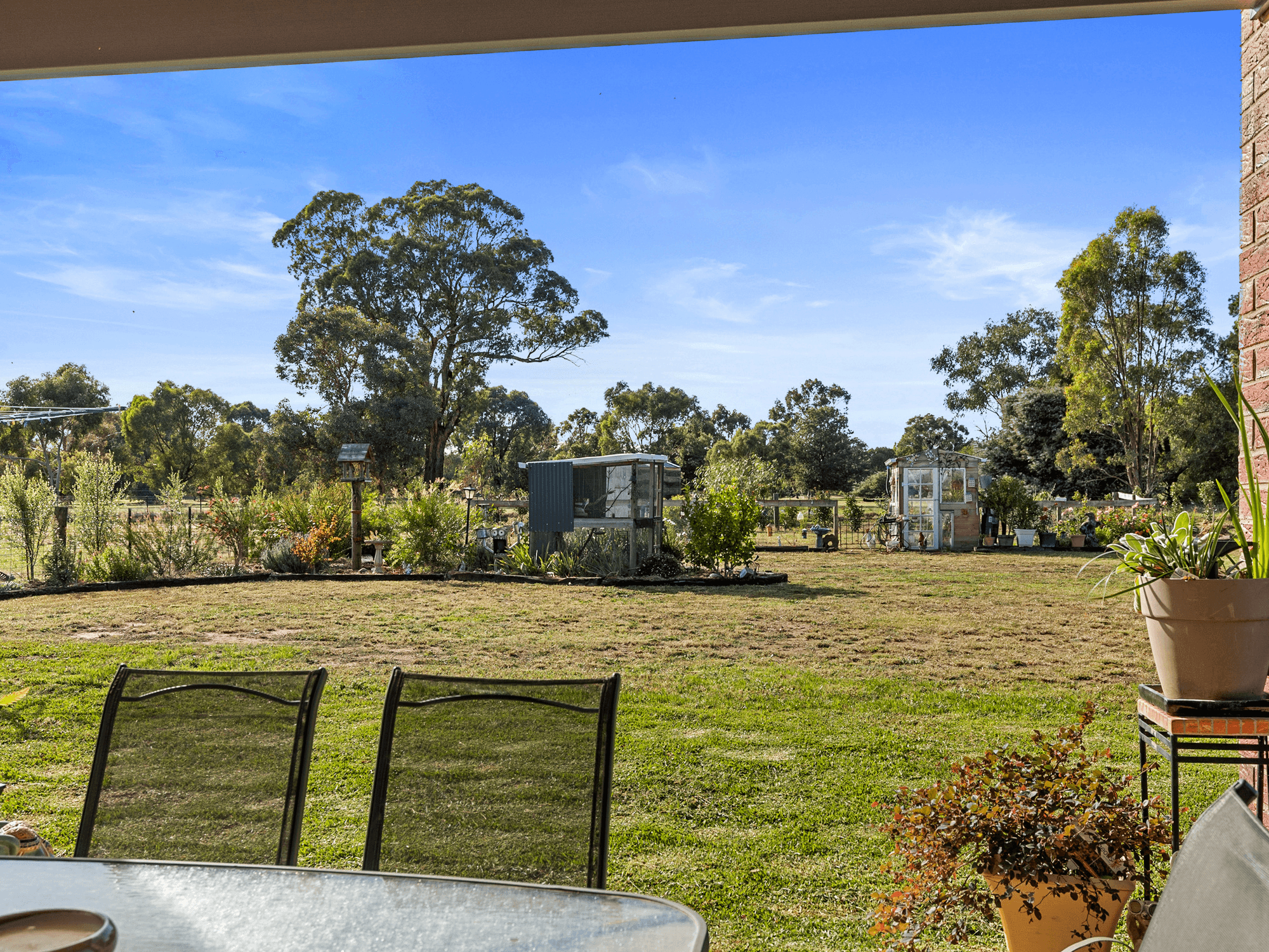 8 BAYLEY DRIVE, AVENEL, VIC 3664