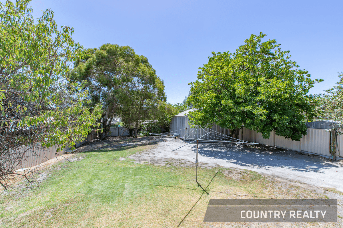 10 St George Street, Bakers Hill, WA 6562