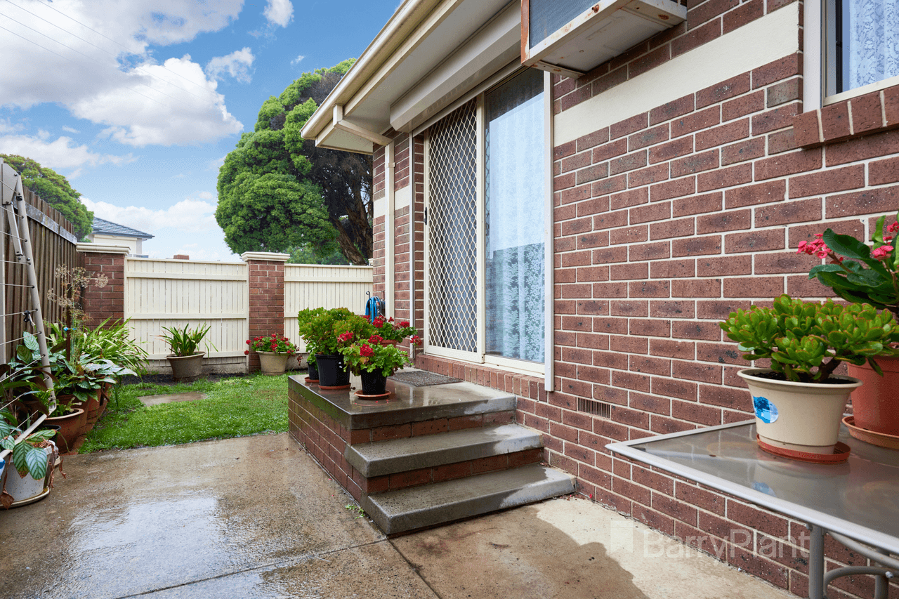 1/3 Melbe Crescent, Dandenong, VIC 3175