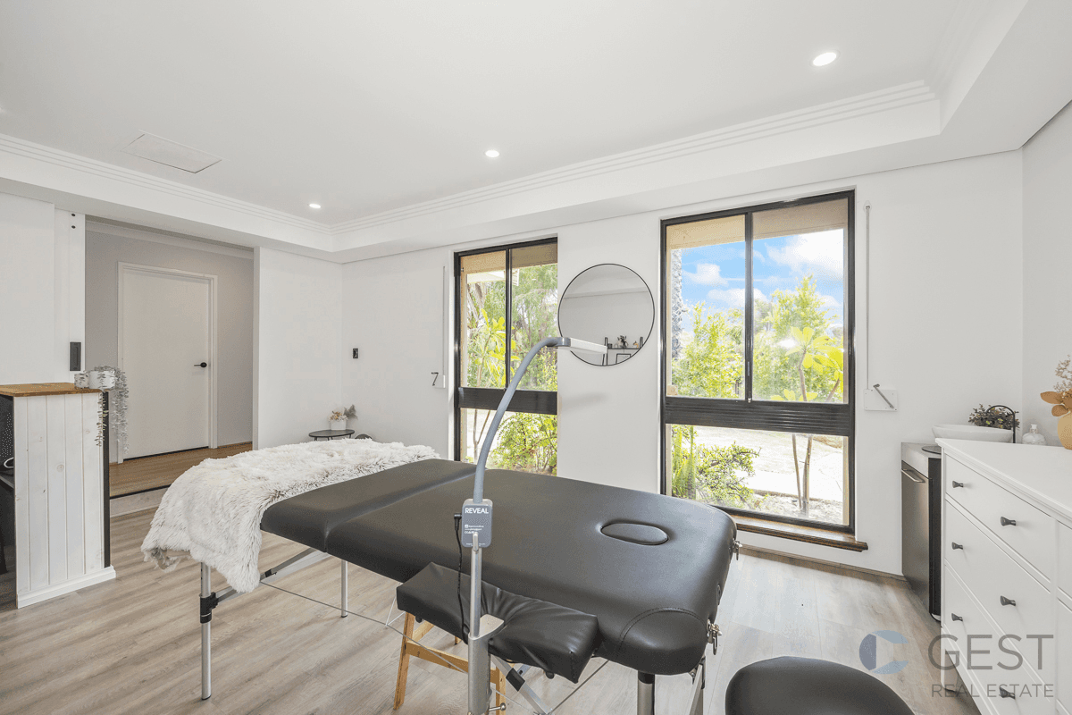 14 Vista Parade, BALLAJURA, WA 6066