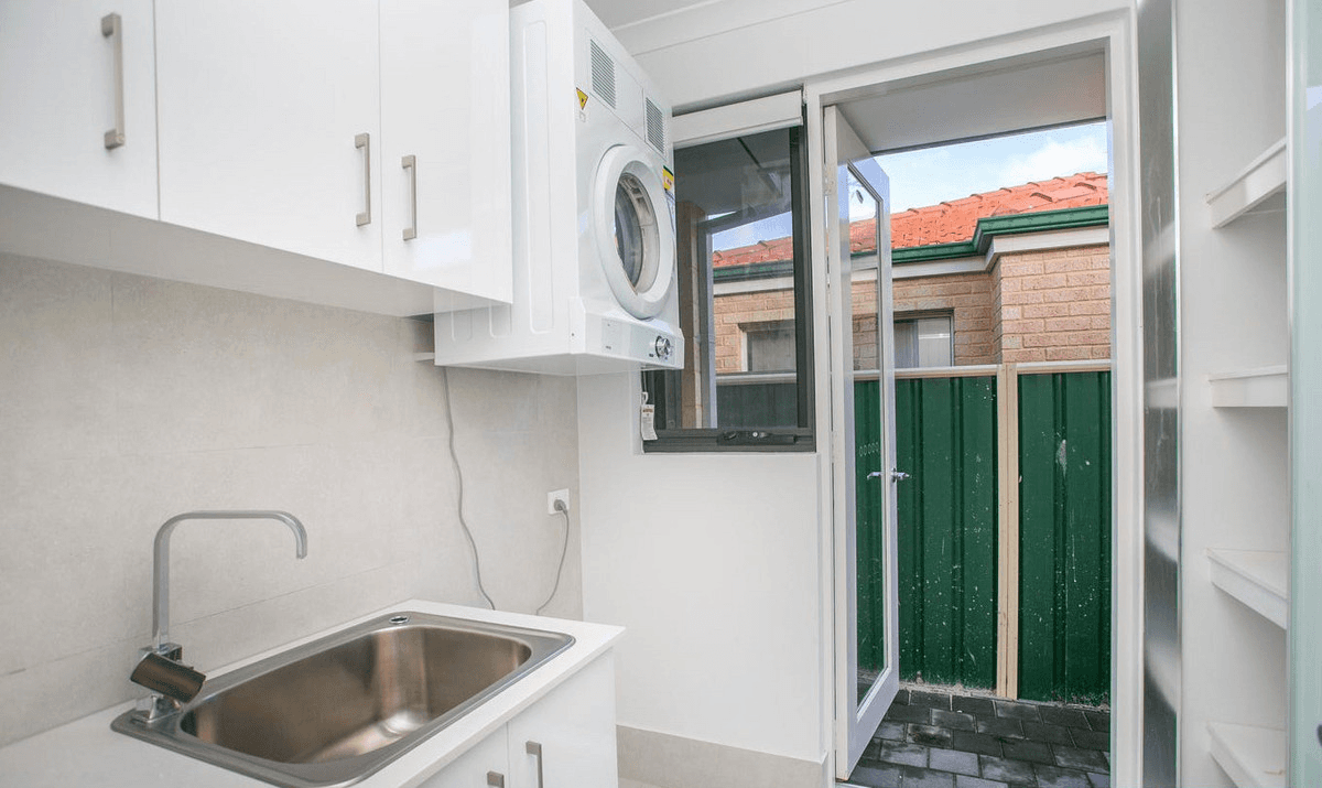 9/7 Spring Avenue, Midland, WA 6056
