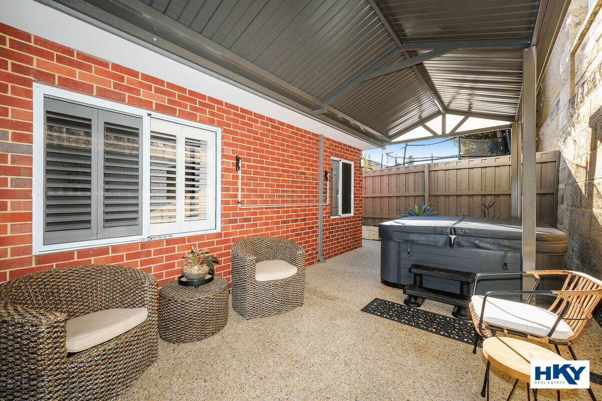 21 Leeward Chase, Hillarys, WA 6025