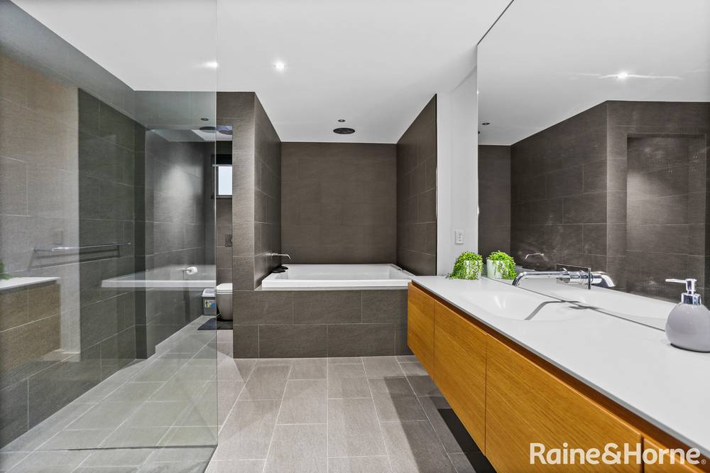 12 Celeste Street, MICKLEHAM, VIC 3064
