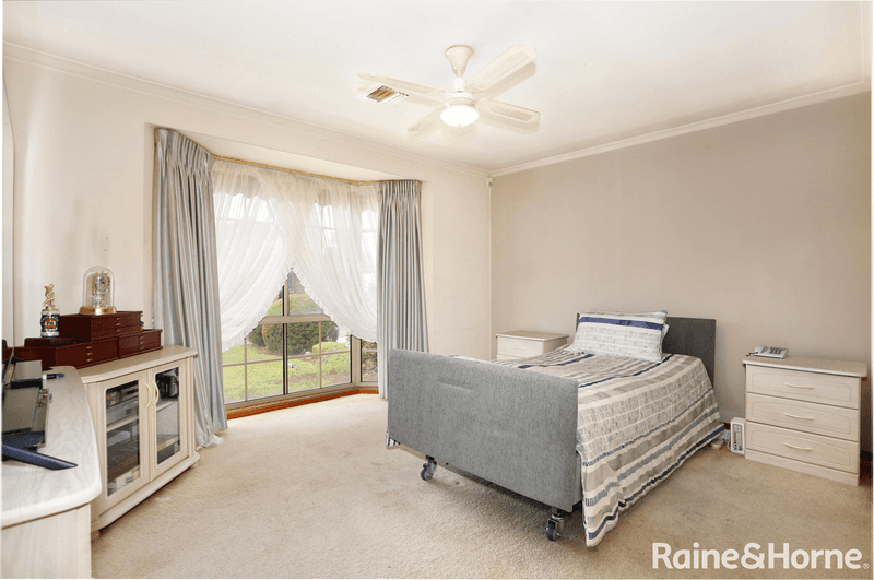 29 Manuka Place, MEADOW HEIGHTS, VIC 3048