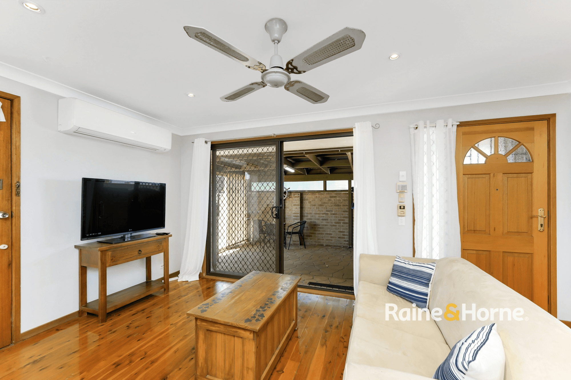 1/12 Britannia Street, UMINA BEACH, NSW 2257