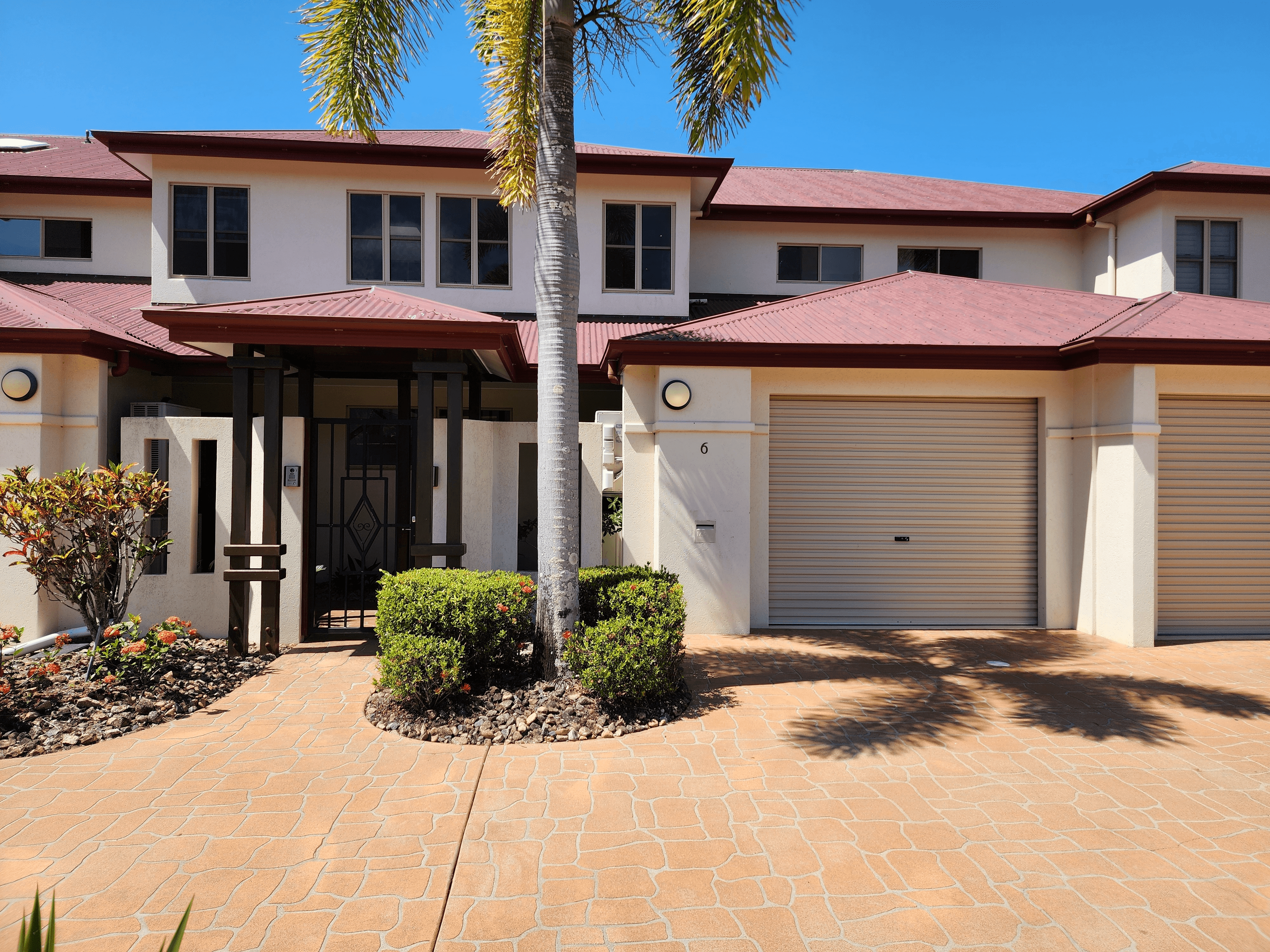 Unit 6/29-31 Keith Williams Dr, Cardwell, QLD 4849