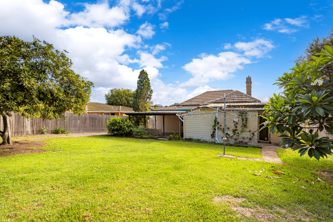 18 Flett Street, TAREE, NSW 2430