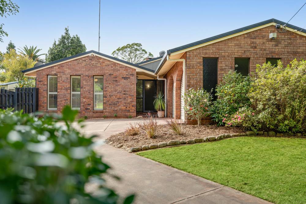 1 Mina Street, Rangeville, QLD 4350