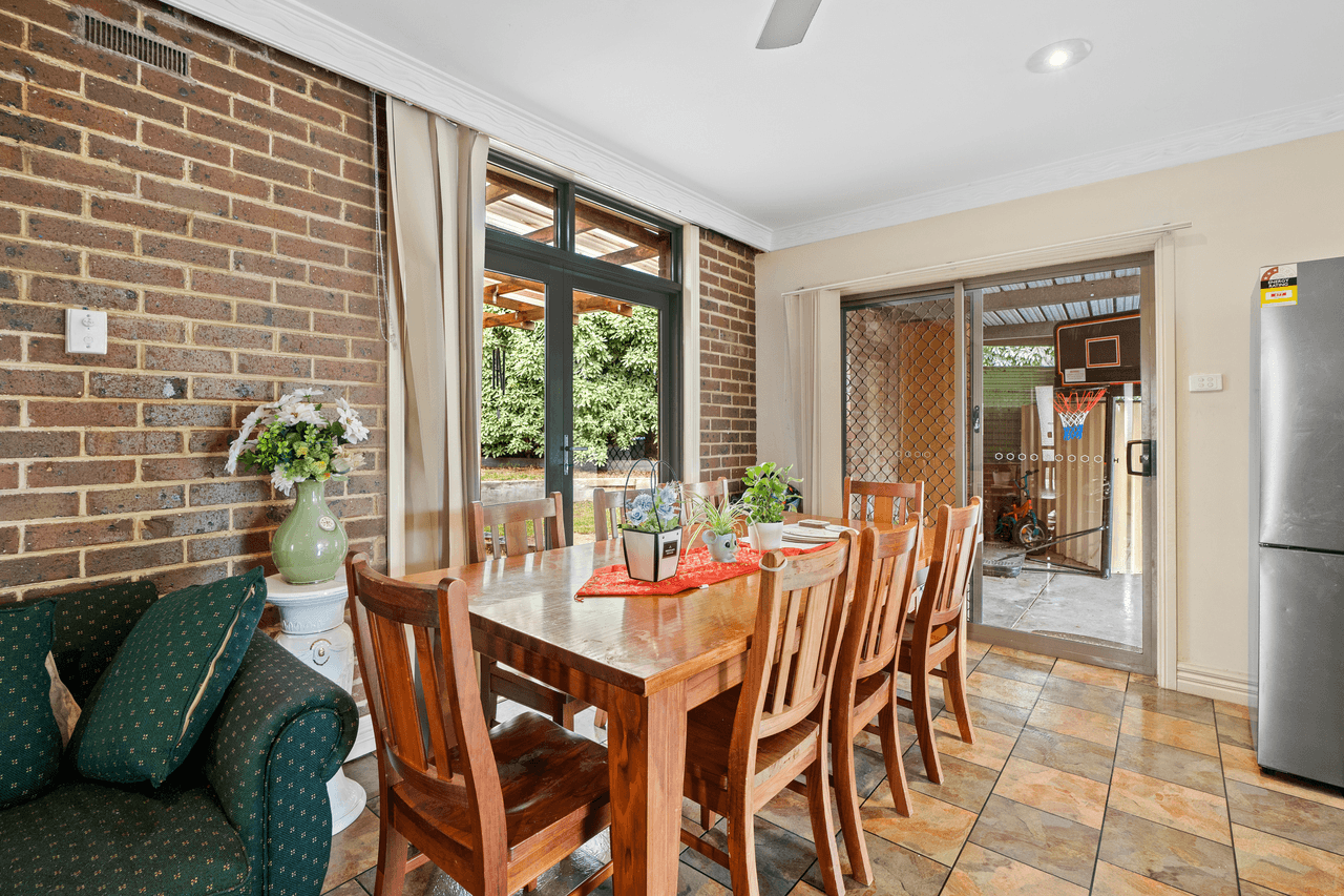 1 Barrett Street, UPPER FERNTREE GULLY, VIC 3156