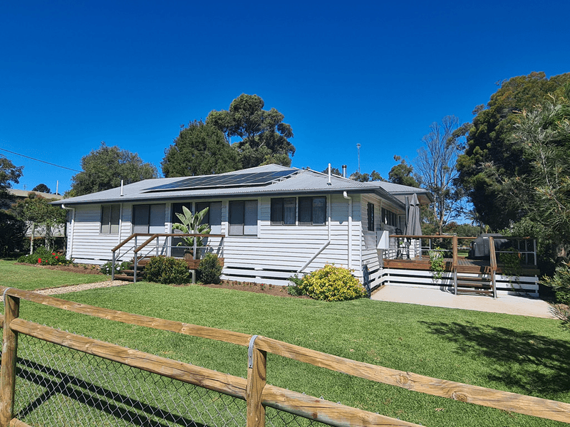 45 South Street, CROWS NEST, QLD 4355