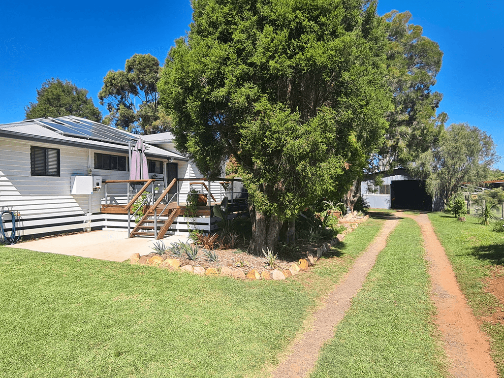 45 South Street, CROWS NEST, QLD 4355