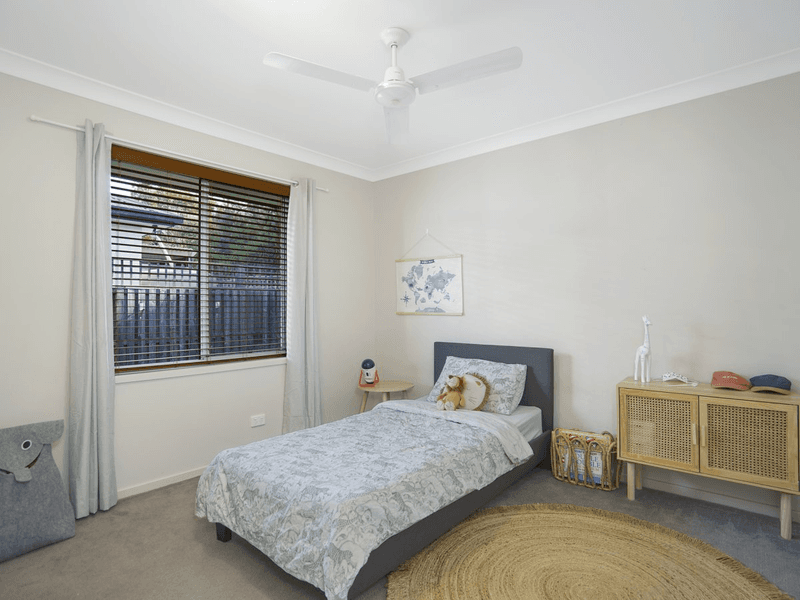 22 Noblewood Cres, FERNVALE, QLD 4306