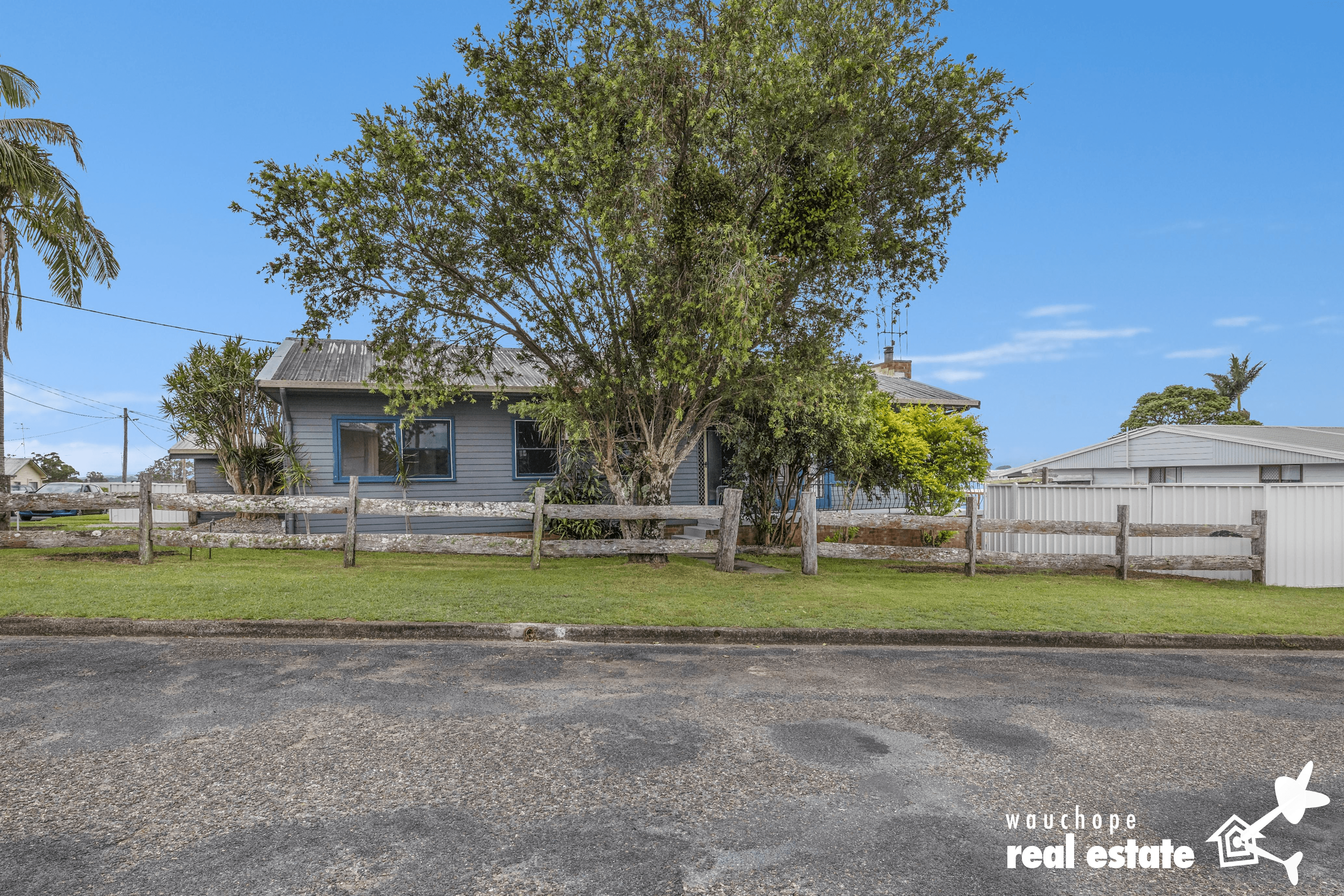 10 Elizabeth Street, WAUCHOPE, NSW 2446