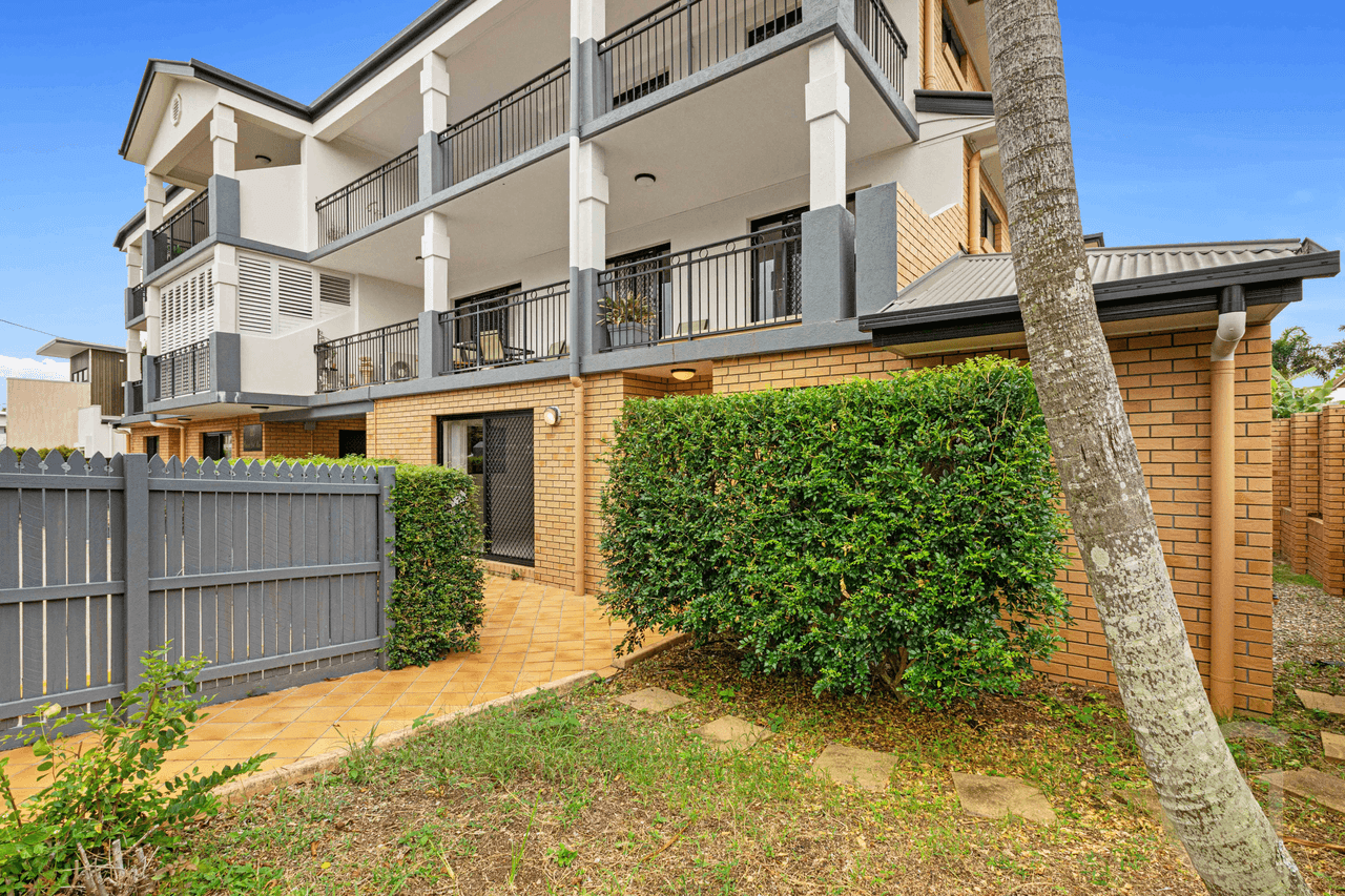 2/18-20 Wyllie Street, Redcliffe, QLD 4020