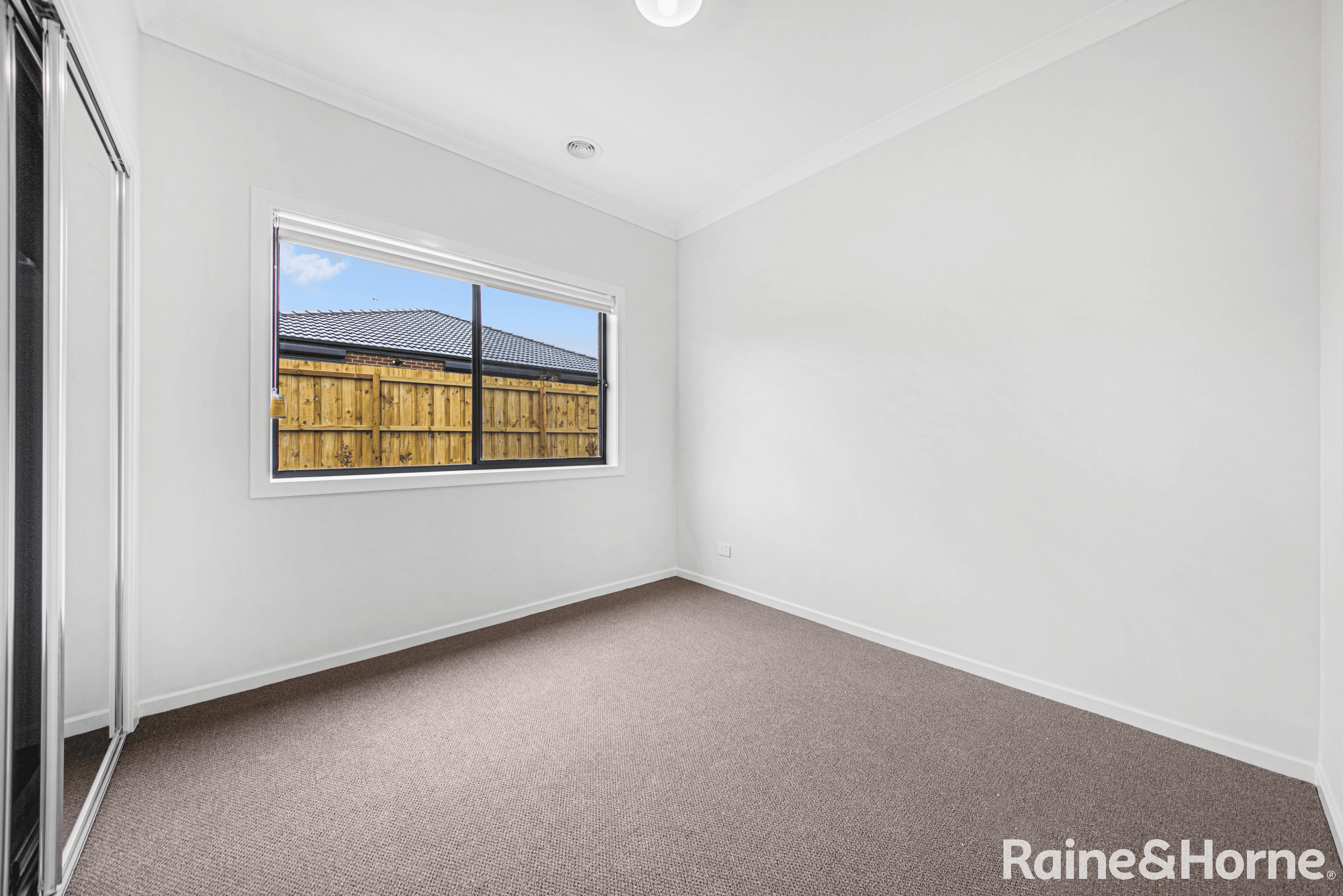 11 Furness Close, WYNDHAM VALE, VIC 3024