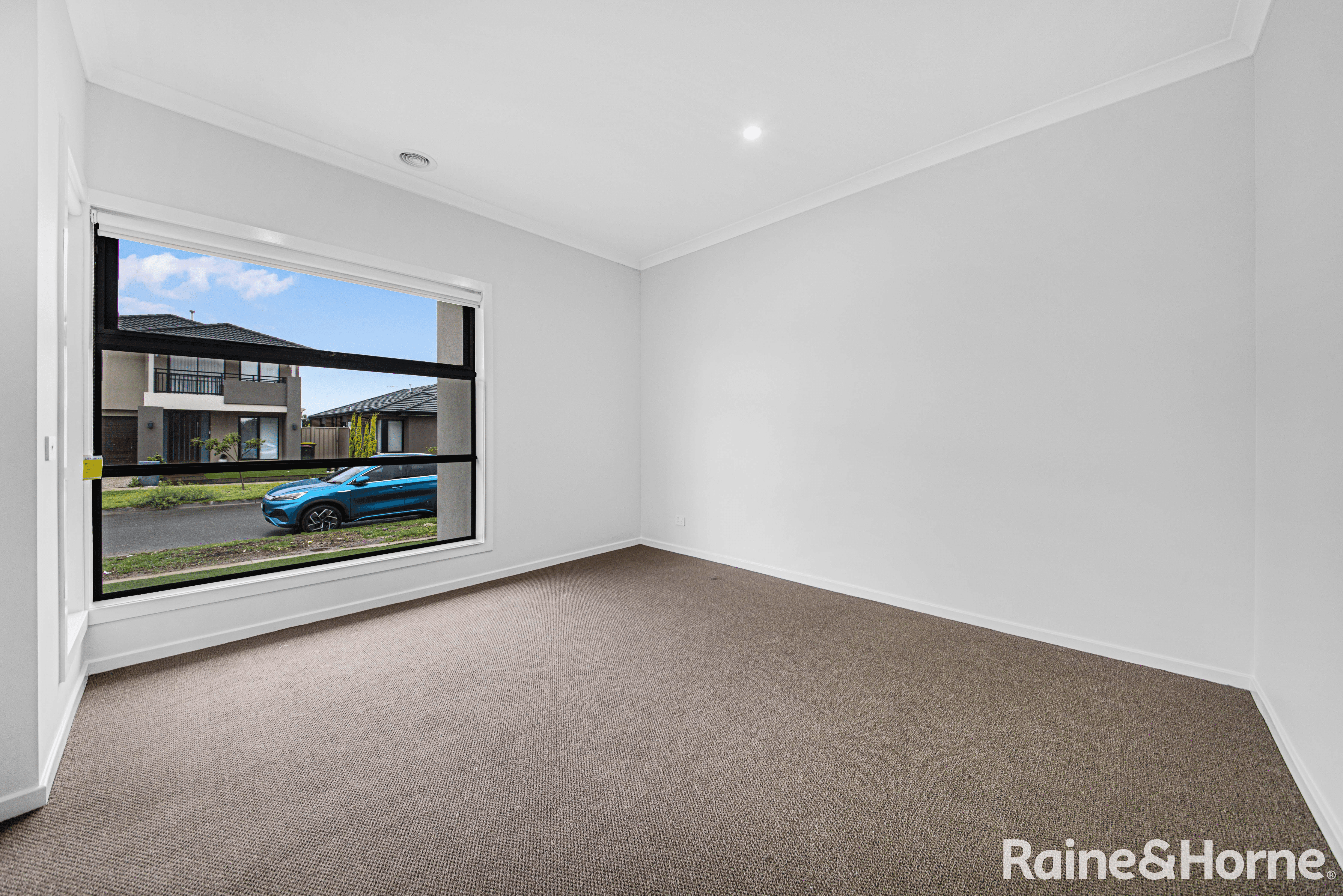 11 Furness Close, WYNDHAM VALE, VIC 3024