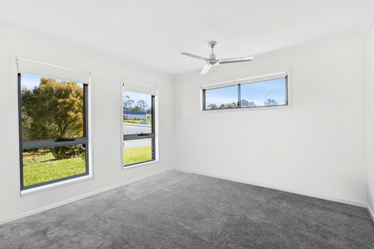 2 Trump Street, PIMPAMA, QLD 4209