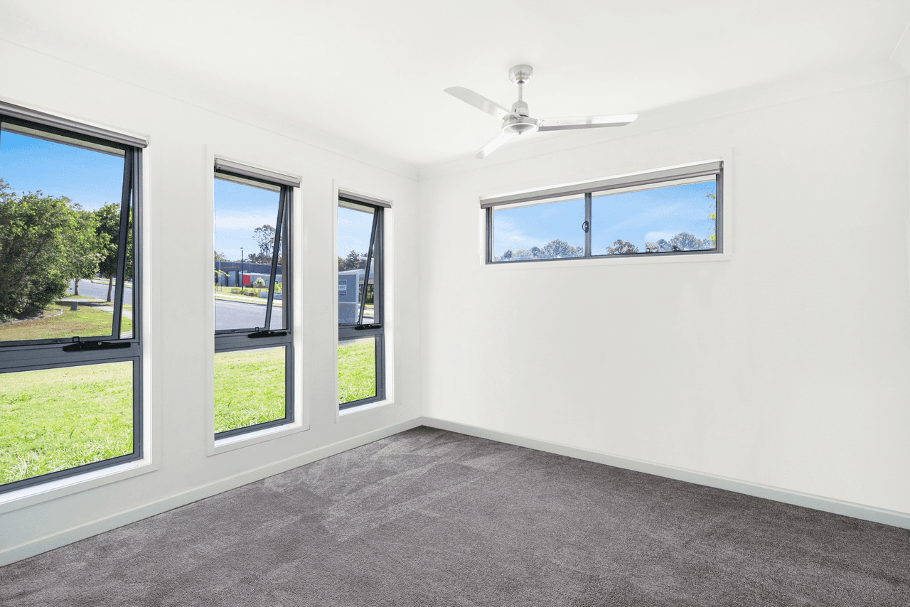 2 Trump Street, PIMPAMA, QLD 4209