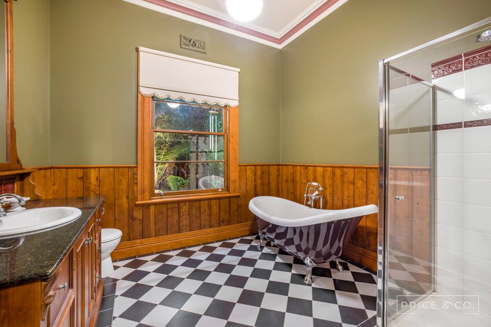 210 Stock Road, Drouin West, VIC 3818
