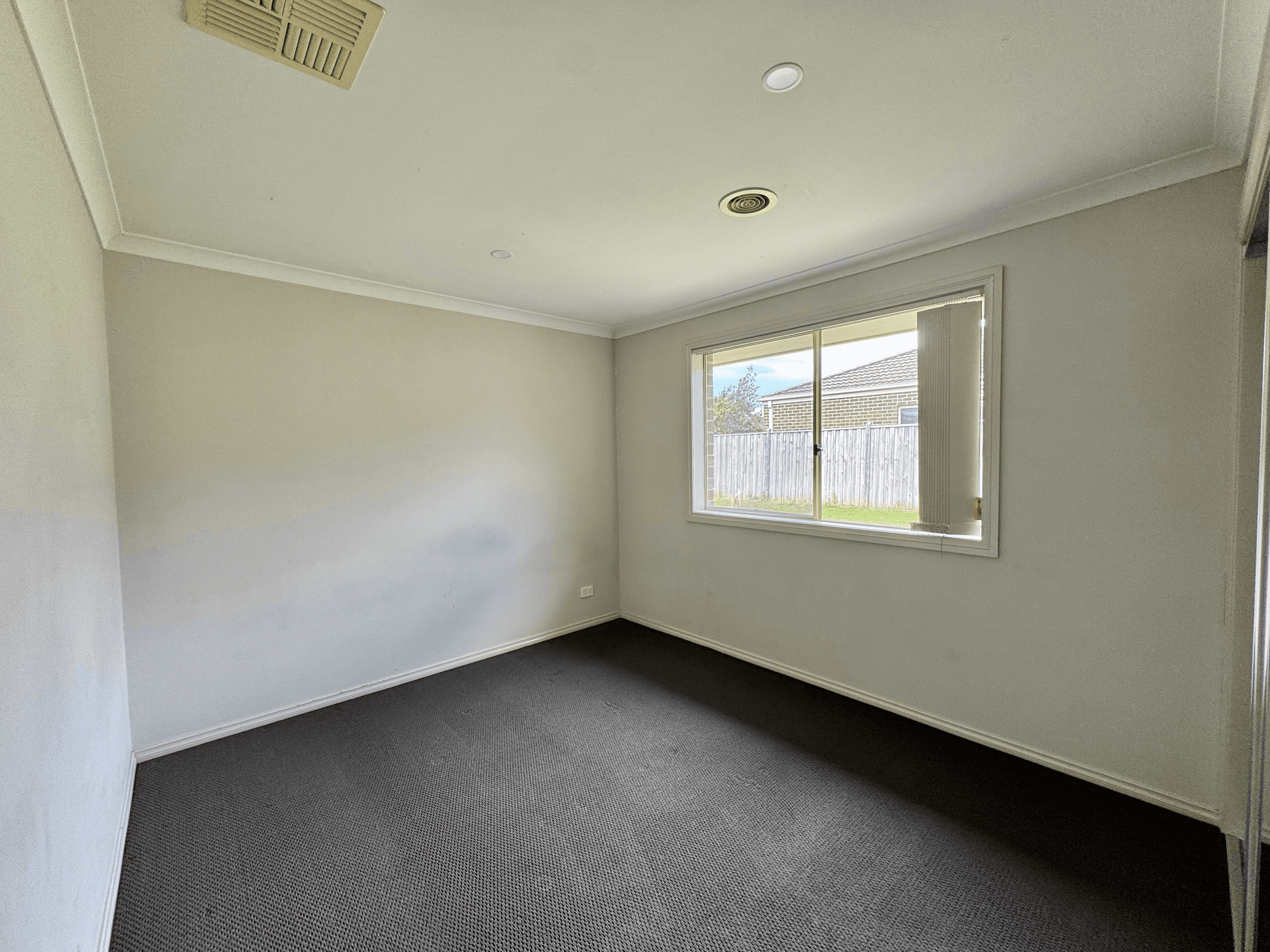 137 Rosebank Drive, CRANBOURNE NORTH, VIC 3977