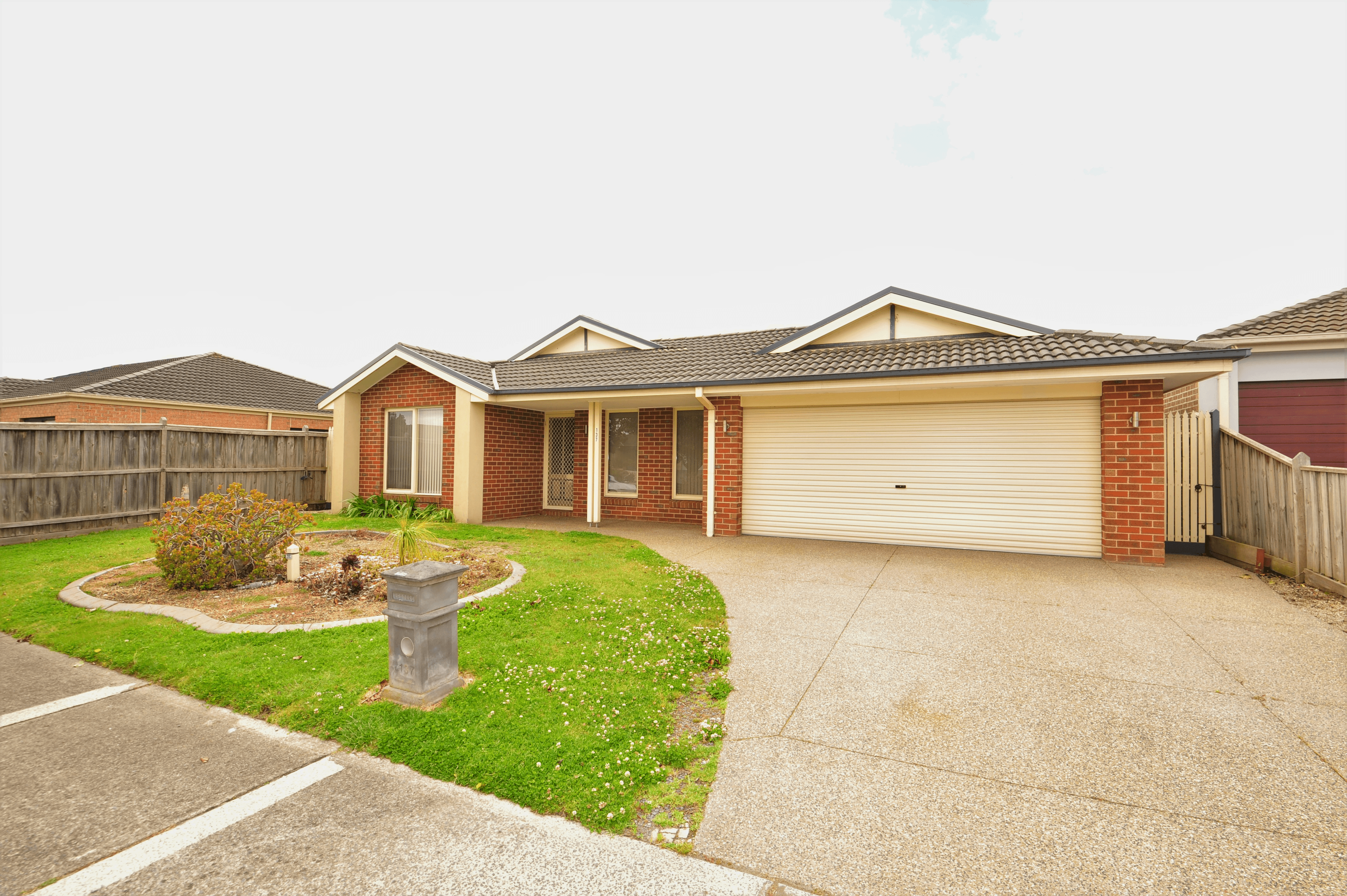 137 Rosebank Drive, CRANBOURNE NORTH, VIC 3977