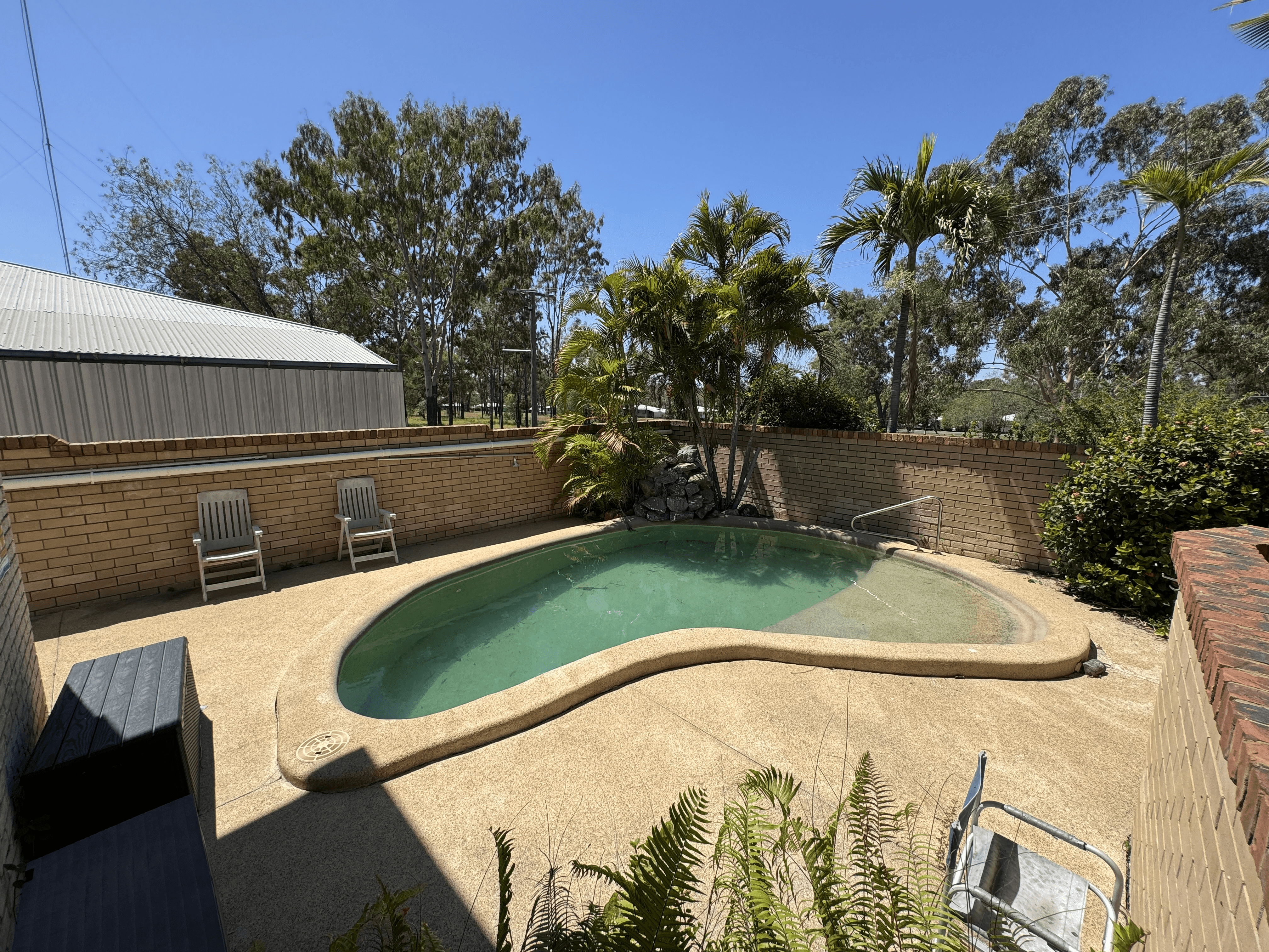 15 Lederhose St, Moura, QLD 4718