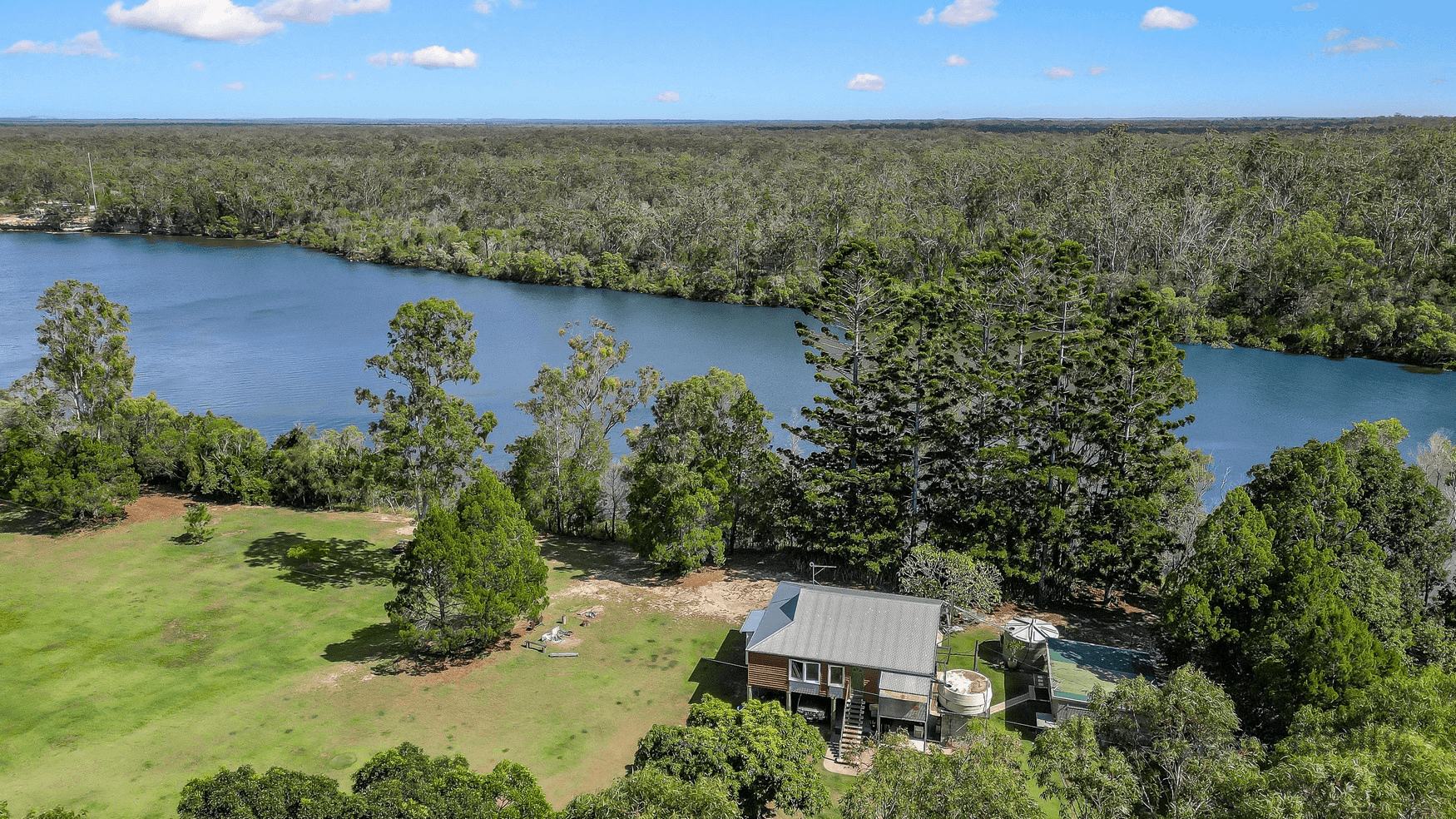 122 Darville Road, WOODGATE, QLD 4660