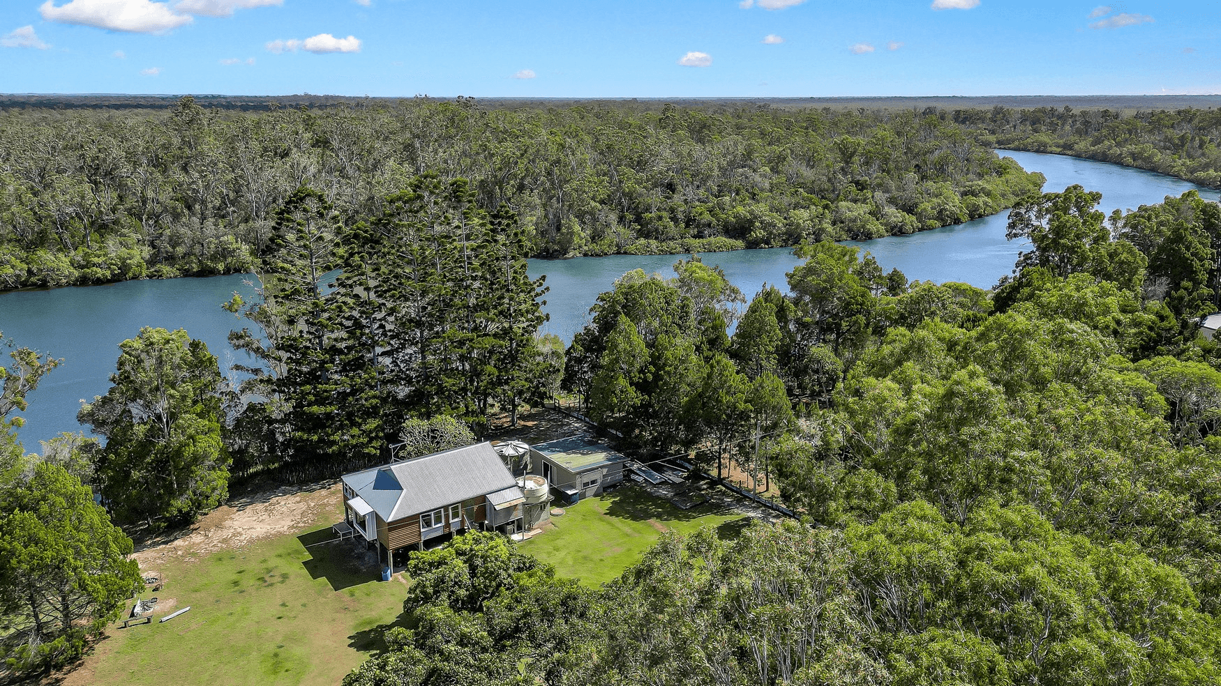 122 Darville Road, WOODGATE, QLD 4660