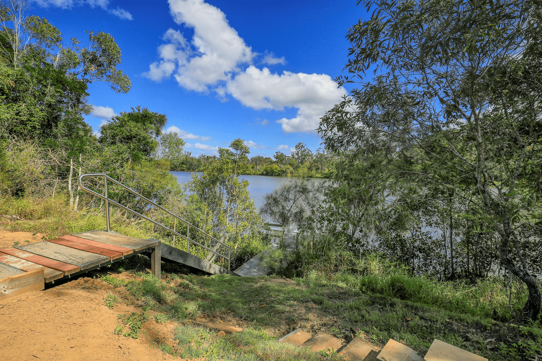 122 Darville Road, WOODGATE, QLD 4660